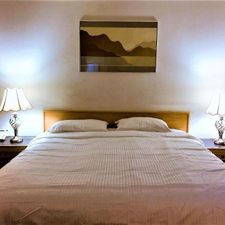 Country Garden Inn & Restaurant Smoky Lake Bagian luar foto